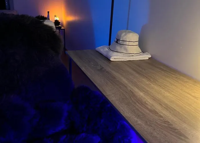 Floor * 特隆赫姆